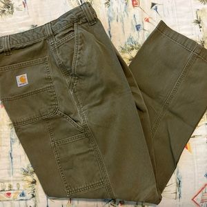 Gently Used Men’s Carhartt Utility Pants